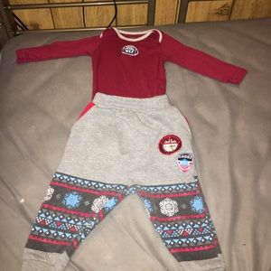 Sweatpants and onesie set